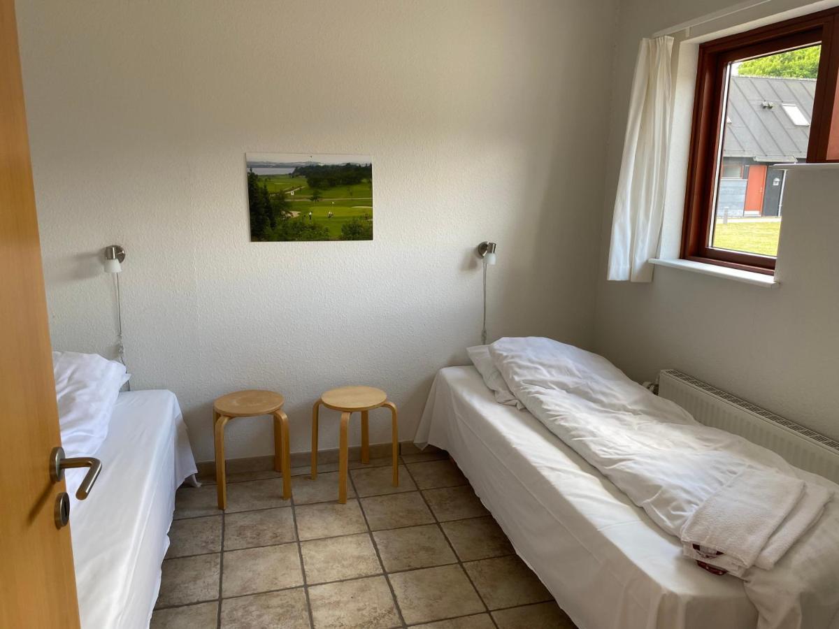 Hjarbaek Fjord Golfcenter Apartment Skals Bagian luar foto