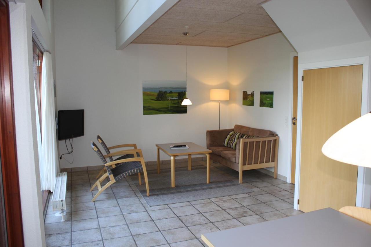 Hjarbaek Fjord Golfcenter Apartment Skals Bagian luar foto